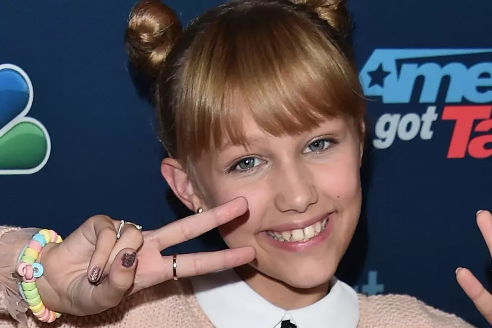 'AGT' Winner Grace Vanderwaal Signed By Columbia