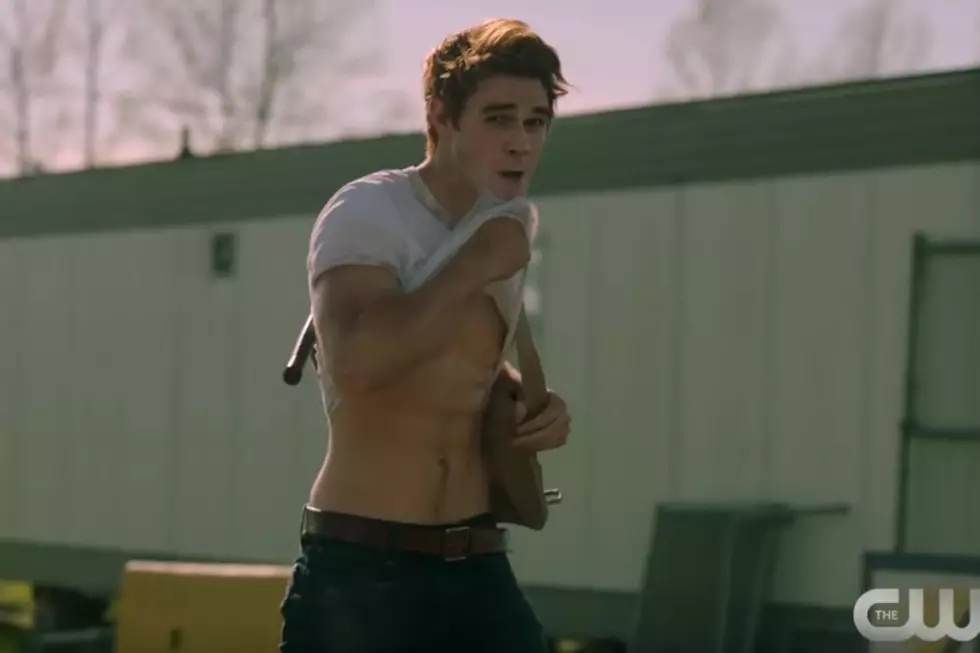 CW&#8217;s &#8216;Riverdale&#8217; Teaser: Archie Is Hot Now, and This Show Might Be Good?