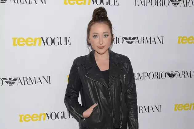 Noah Cyrus, Miley&#8217;s Little Sis, Drops &#8216;Make Me Cry&#8217; and Inks Record Deal