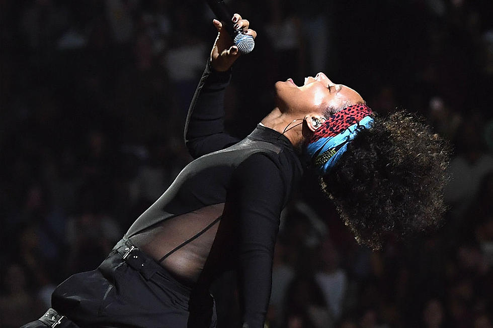 Alicia Keys, in Light of Election, Wages ‘Holy War’ on ‘The Voice’