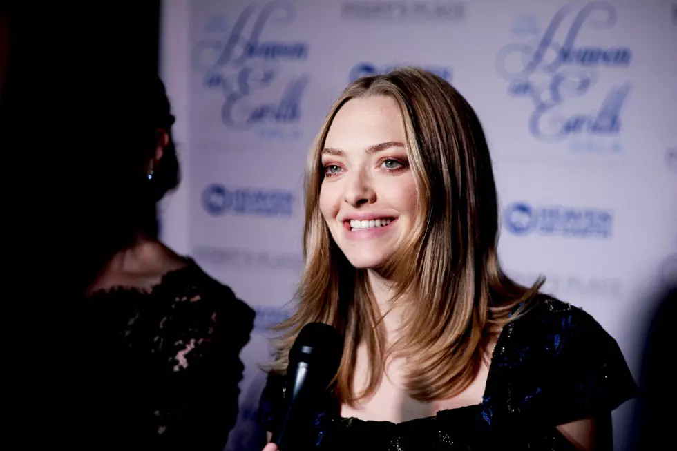 Amanda Seyfried Pregnant With First Child, Mamma Mia!