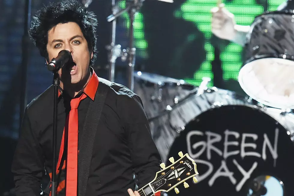 Green Day Explain Anti-Trump Chant in ‘Bang Bang’ Performance at AMAs