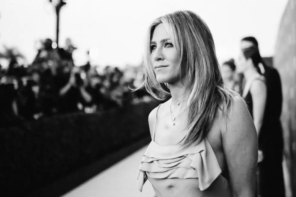 Jennifer Aniston Calls For Tabloid Boycotts During Emotional ‘Ellen’ Talk