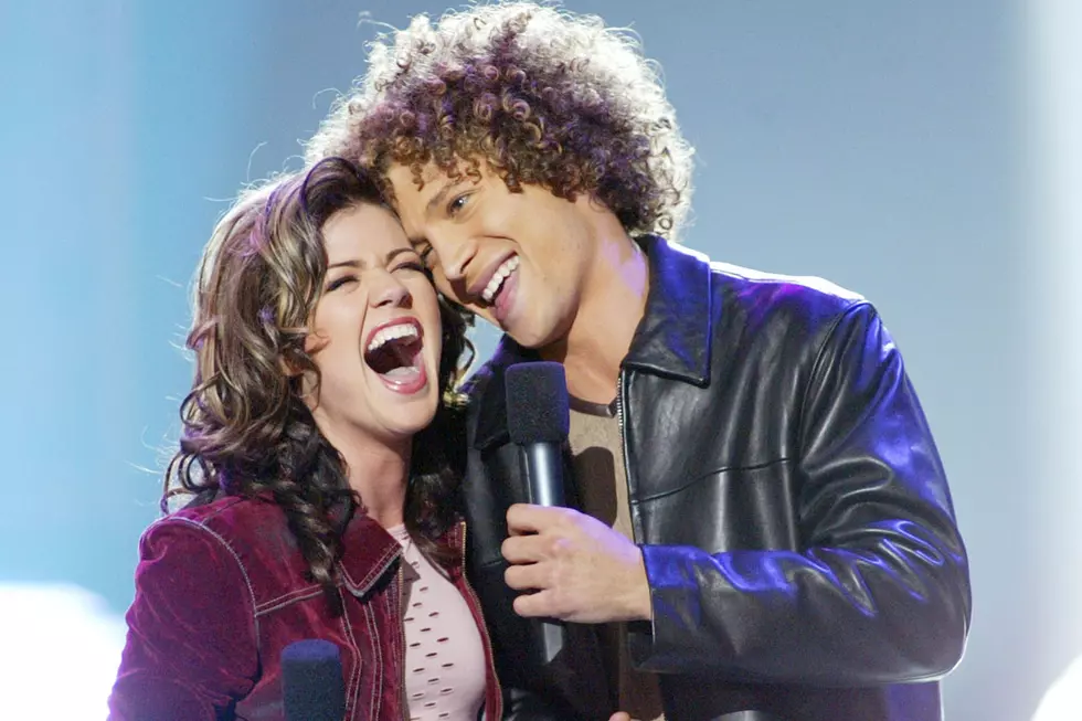 Kelly Clarkson Eviscerates Justin Guarini With Election-Related Tweet
