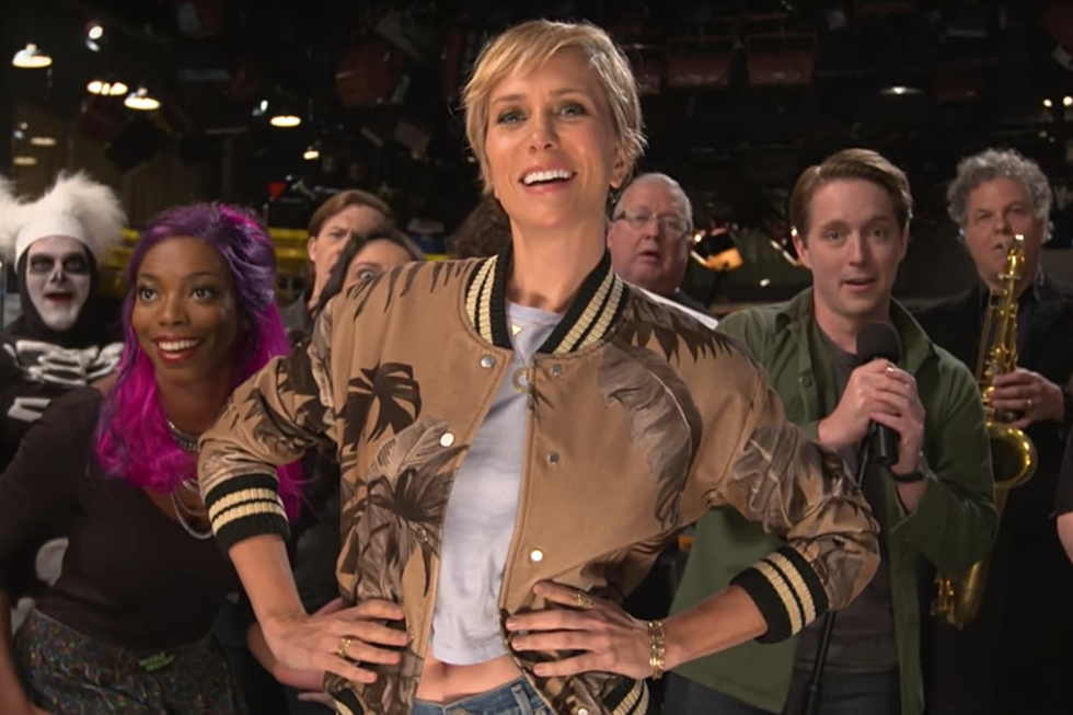 Kristen Wiig Returns to Host ‘Saturday Night Live': Watch