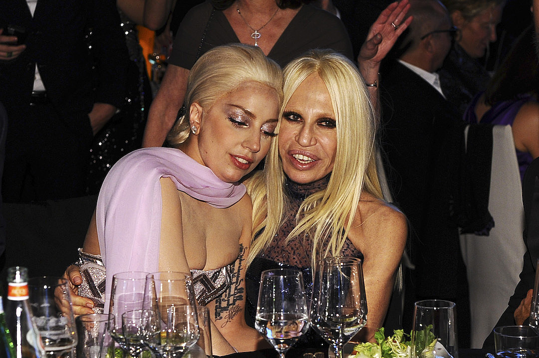 Il openbaar hoe vaak Will Lady Gaga Play Donatella Versace in 'American Crime Story'?