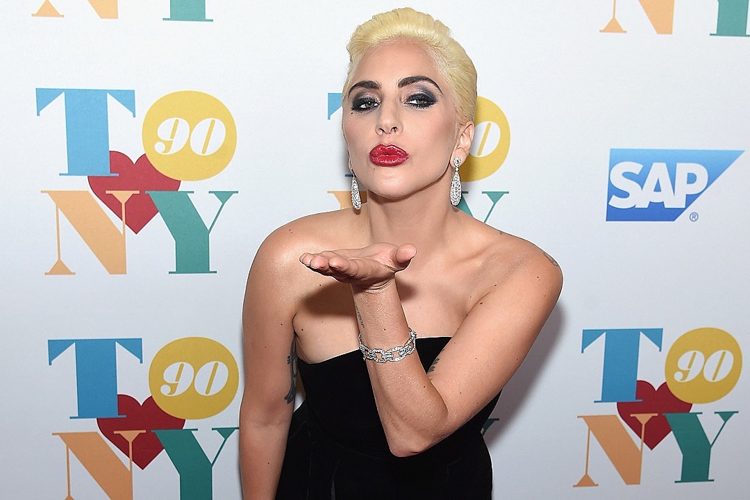 Lady Gaga Listens to Ariana Grande, Shows Off Makeup Look