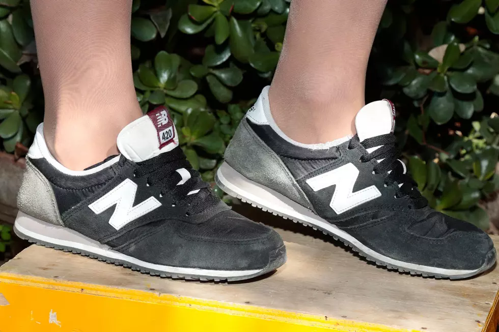 Debra Messing, Rae Sremmurd Urge New Balance Boycott as Neo Nazi Site Endorses Sneaker