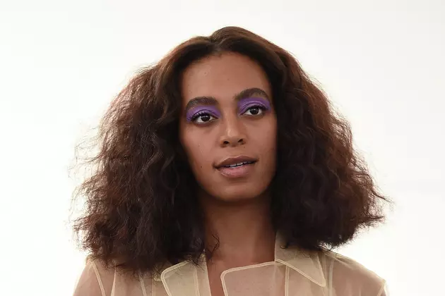 Solange Performs on &#8216;Saturday Night Live': Watch