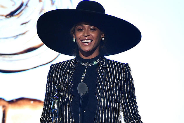 Beyonce Blesses Employees With a Performance at Her Own Holiday Party