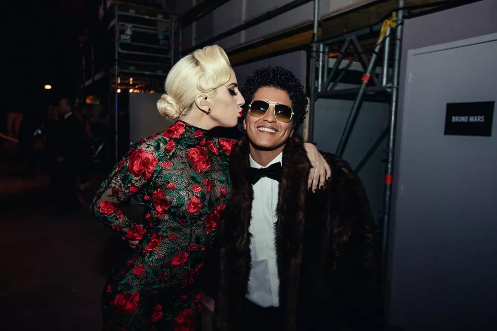 Bruno Mars Hangs Out With Lady Gaga Backstage at the 2016 Victoria’s Secret Fashion Show