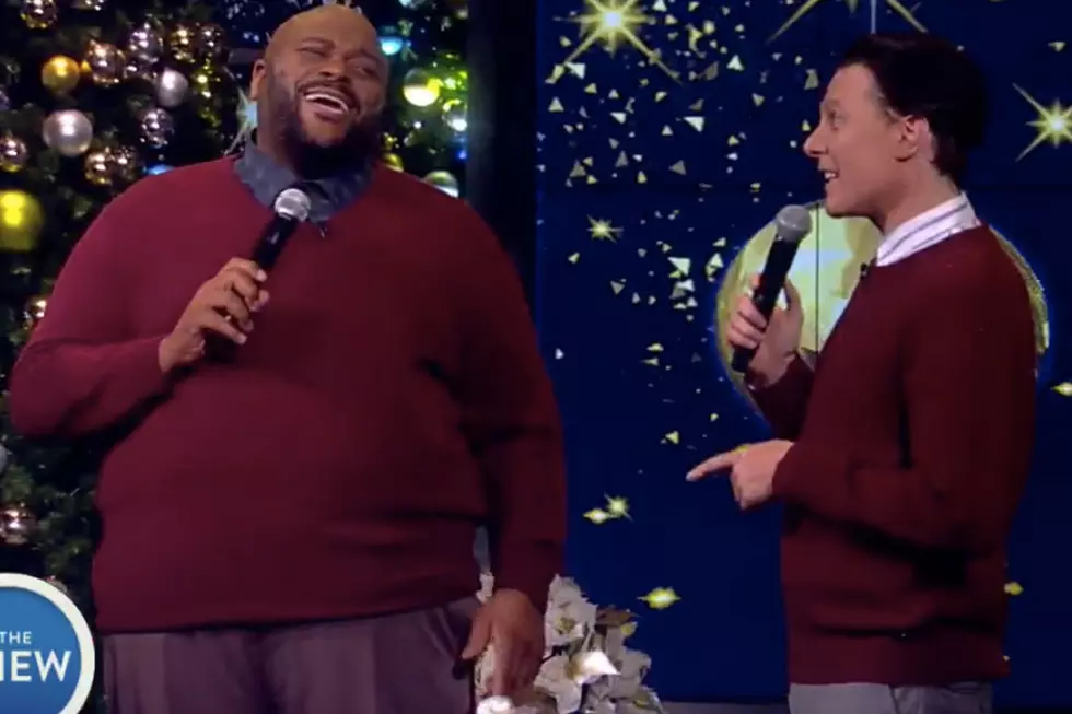 Clay Aiken + Ruben Studdard Perform in Matching Sweaters on 'The View'