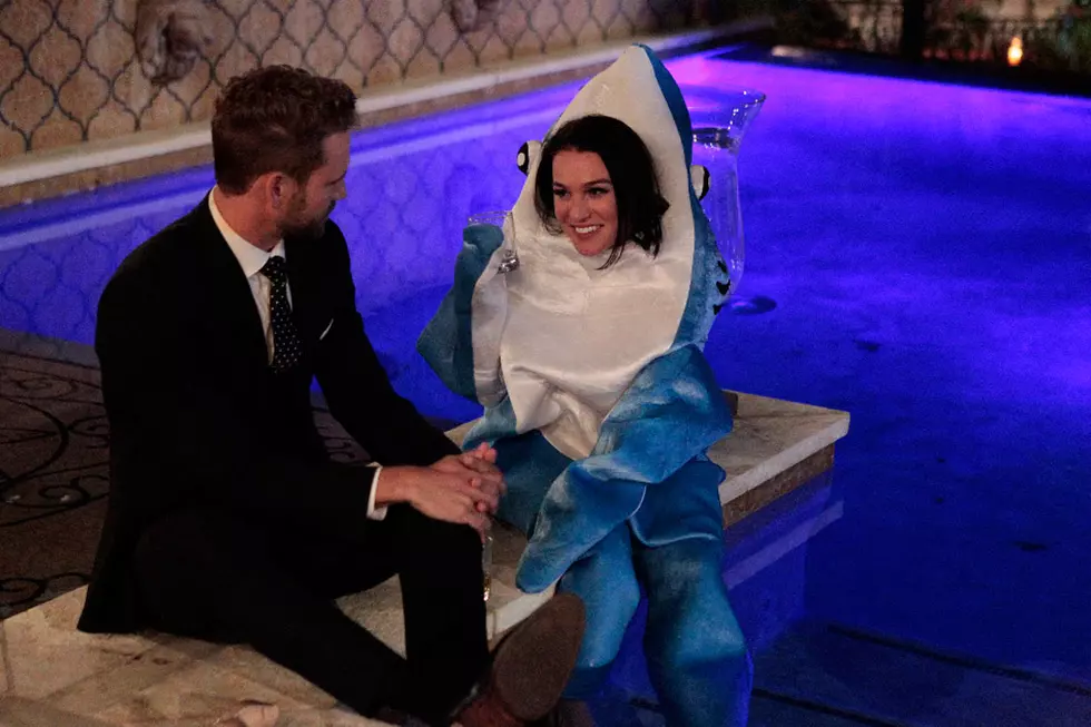 ‘The Bachelor’ Premiere: Nick Viall Meets 30 Pun Crazed Dolphin Enthusiasts
