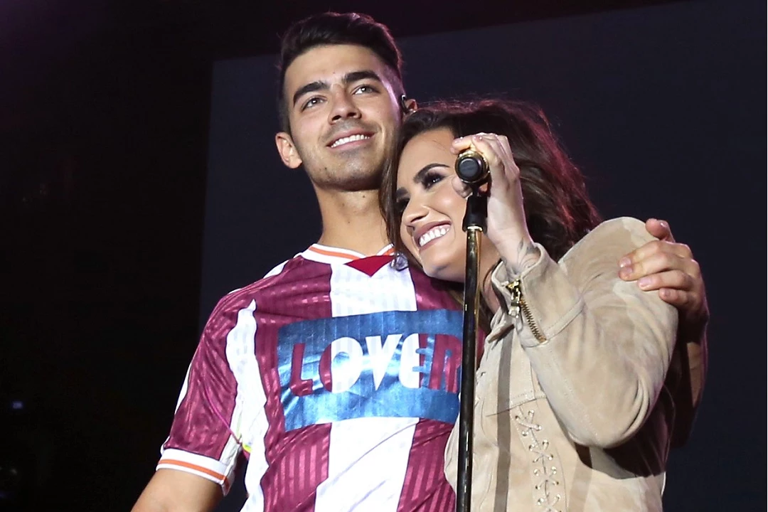 Joe Jonas 'Likes' Demi Lovato's New Relationship With 'Bomba' Vasconcelos