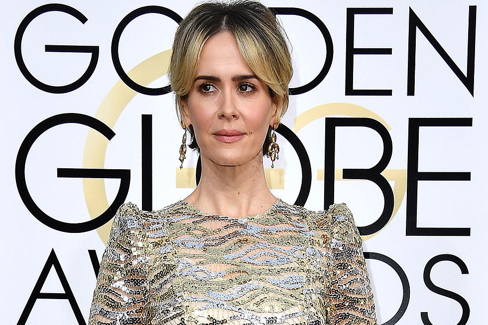 Sarah Paulson Shines in Gold Gown at the 2017 Golden Globes