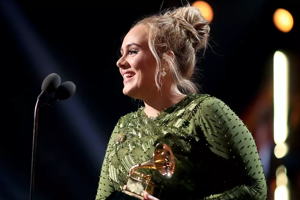 Adele Wins Record Of The Year for &#8216;Hello&#8217; at the 2017 Grammy Awards