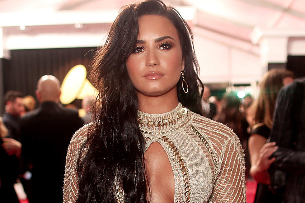 Demi Lovato Goes Gold at the 2017 Grammy Awards