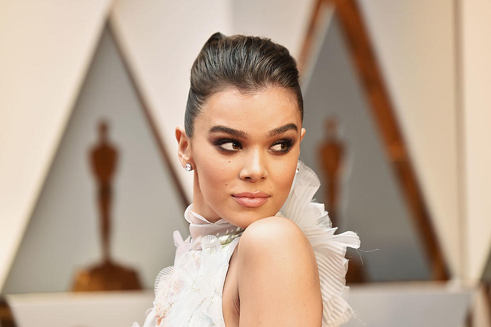 Swoon Over Hailee Steinfeld’s Gorgeous 2017 Oscars Gown