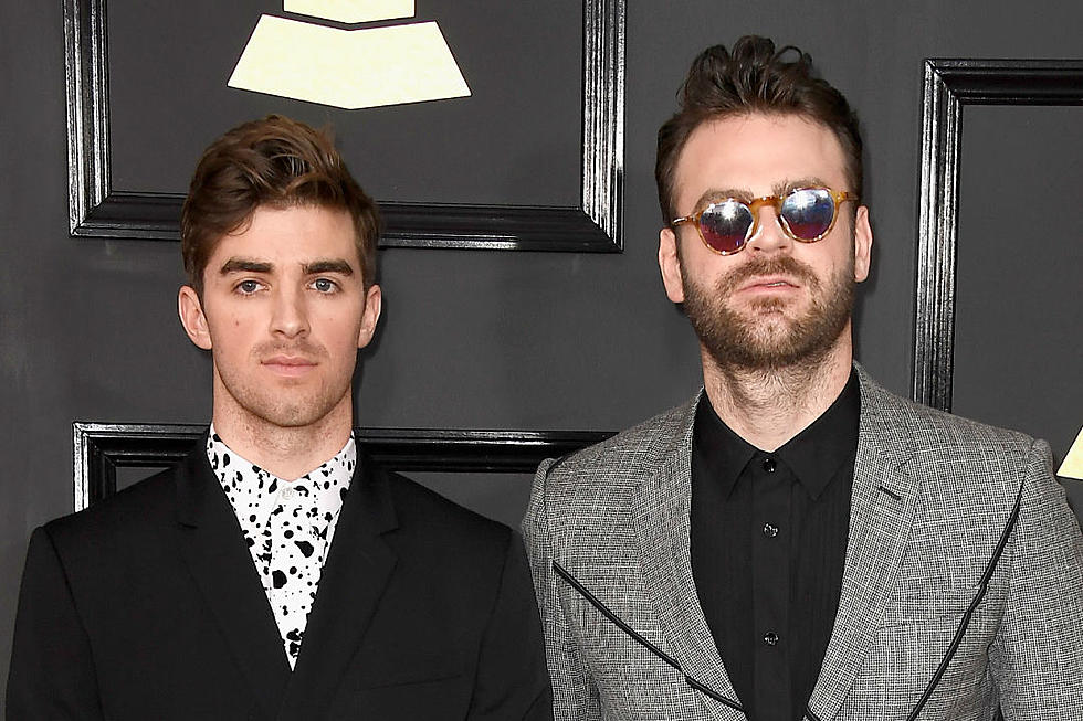 The Chainsmokers Do Dashing at the 2017 Grammy Awards