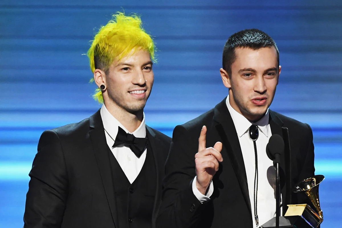 Twenty One Pilots Win Best Pop Duo/Group Performance at the 2017 Grammy