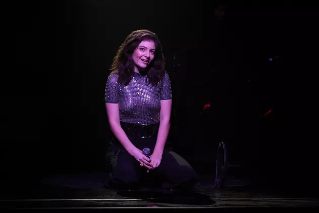 Lorde Debuts New Song &#8216;Sober&#8217; at Pre-Coachella Show