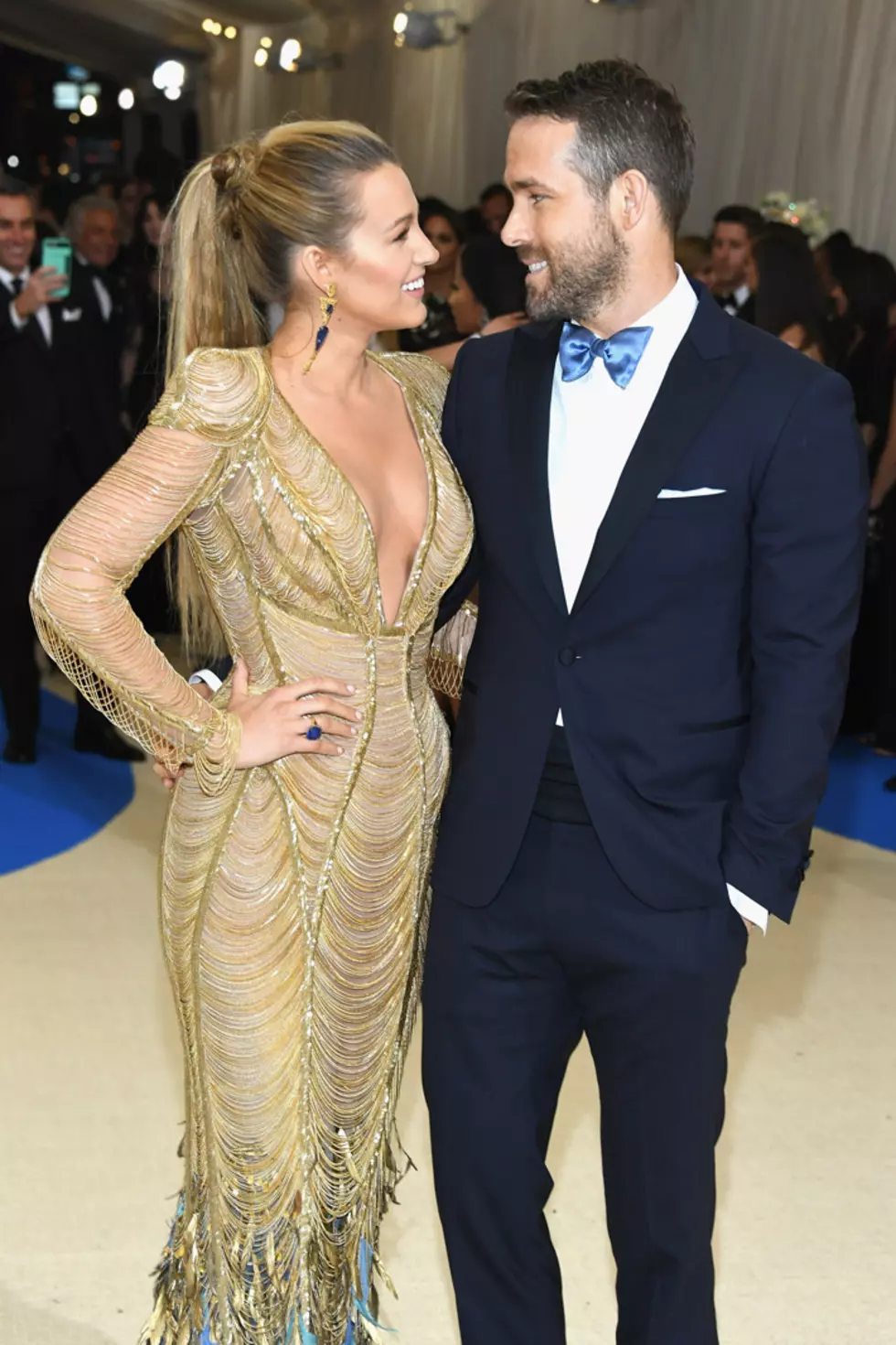 Blake Lively + Ryan Reynolds’ Wedding Photos Banned From Pinterest