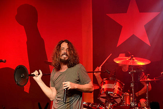 Celebs React to Chris Cornell&#8217;s Shocking Death