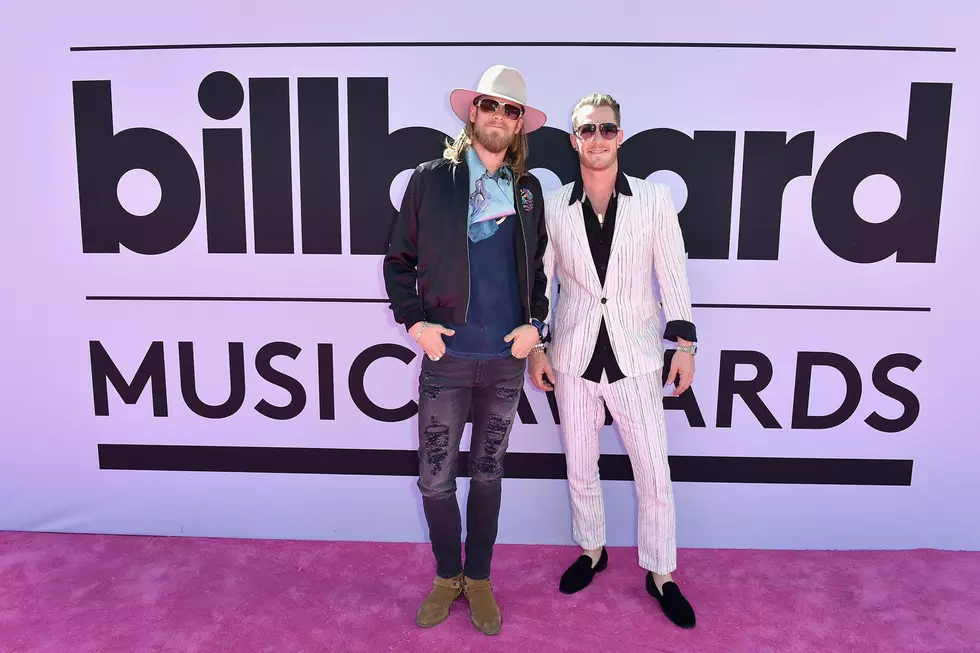 Florida Georgia Line Cowboy Up at 2017 Billboard Music Awards