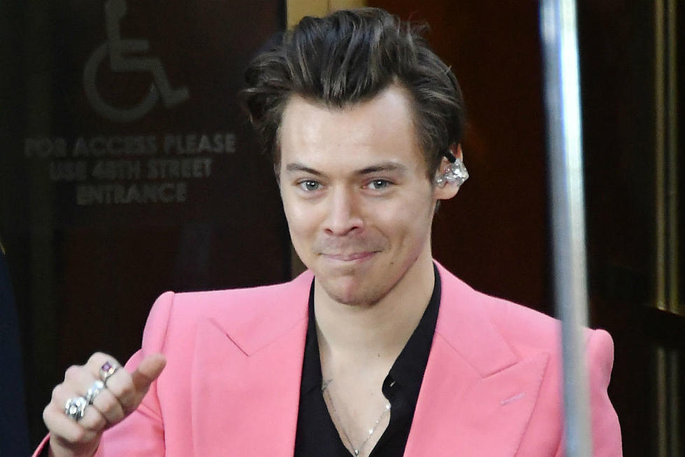 Harry Styles Won’t Define His Sexuality, Thanks to Miley Cyrus