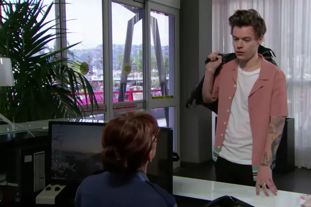 Harry Styles Uses His Smoldering Charm to Get Into &#8216;The Late Late Show&#8217;