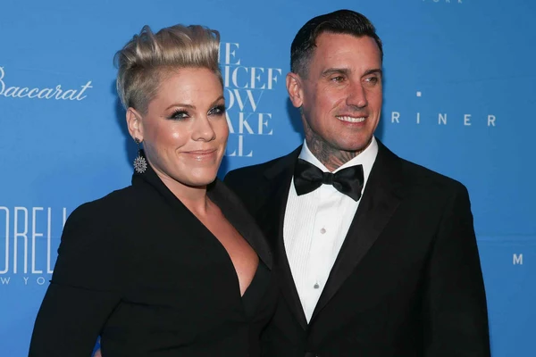 Pink Explains How Breakups With Carey Hart Became Long