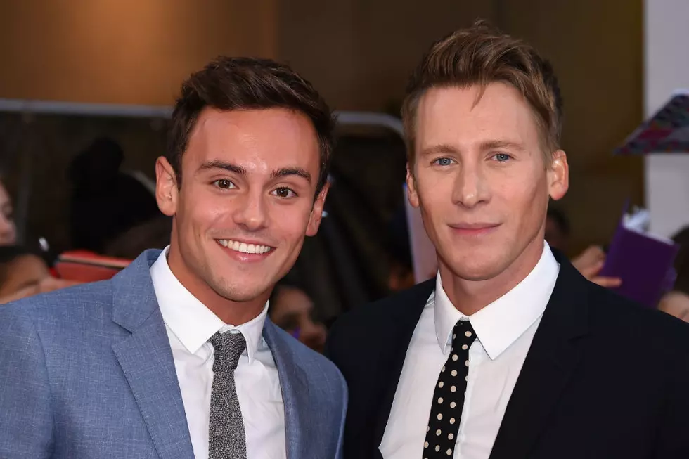 Tom Daley + Dustin Lance Black Got Married on &#8216;Downton Abbey&#8217;-Worthy Grounds