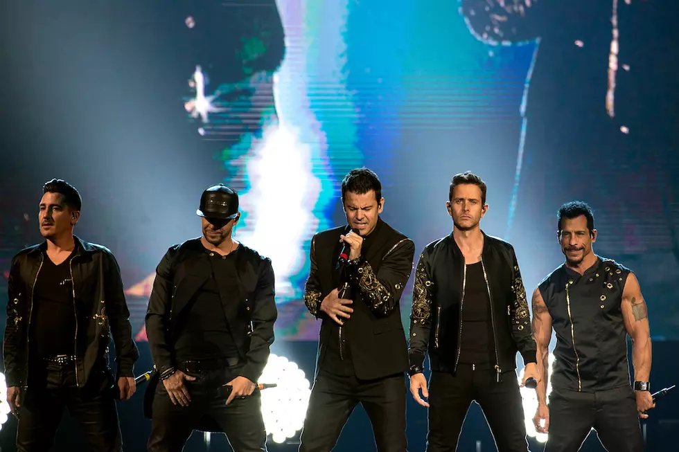 New Kids On The Block Bring &#8216;Total Package&#8217; to Brooklyn: Photos