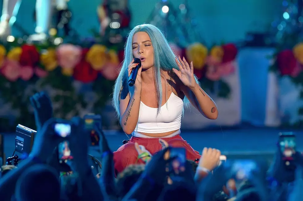 Halsey Performs &#8216;Bad at Love&#8217; and &#8216;Him &#038; I&#8217; on &#8216;Saturday Night Live&#8217; (Video)