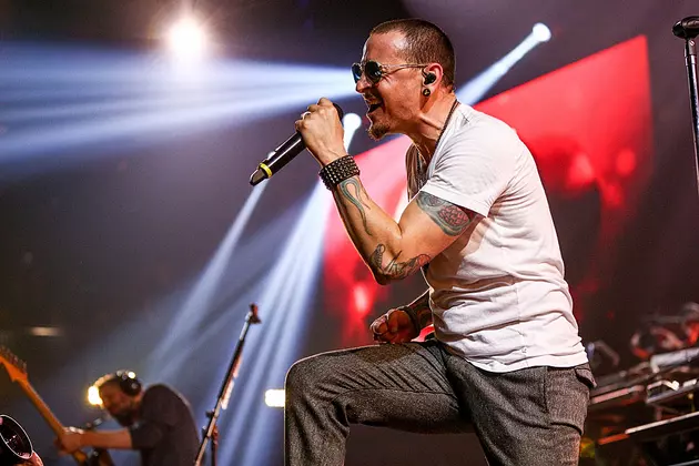 Twitter Mourns Chester Bennington&#8217;s Death After Shocking Suicide