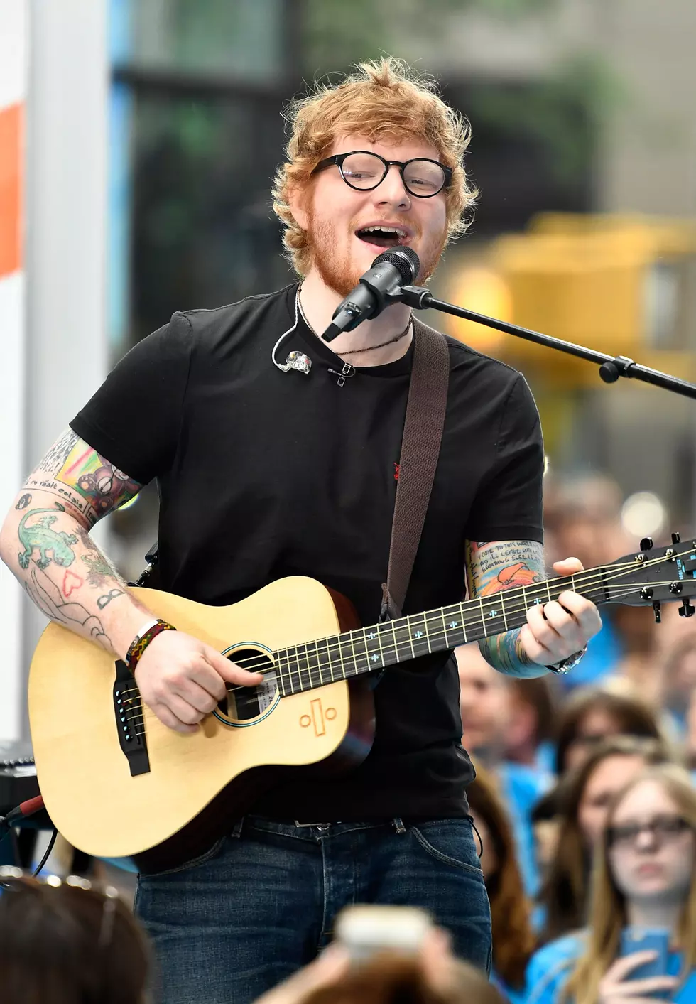 J-Si Hangs Backstage With Ed Sheeran For This Interview [VIDEO]