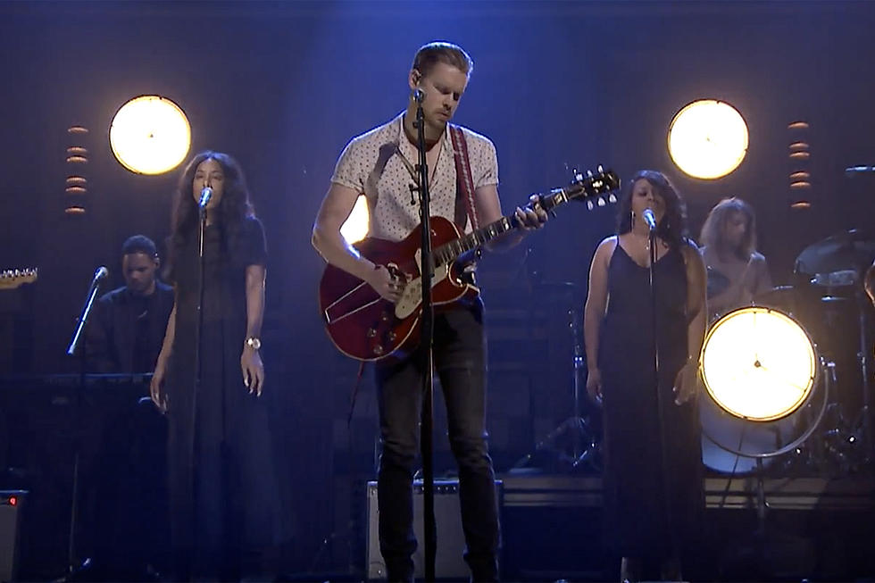 ICYMI: Chord Overstreet Performs ‘Hold On’ on ‘Tonight Show’ + The Mooch Does ‘Colbert’