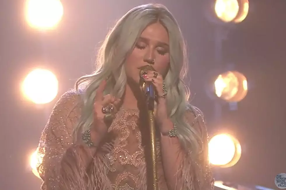 Kesha Salutes Cancer Survivor