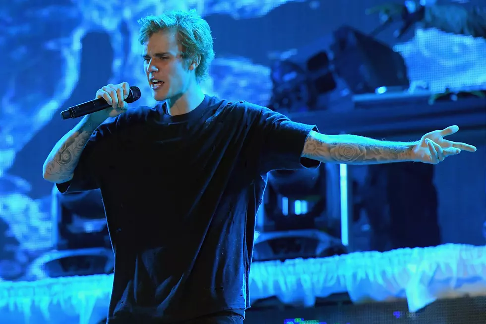 Bieber's 'Gross' Shorts + 'SNL' Skewers Scaramucci: PopBits