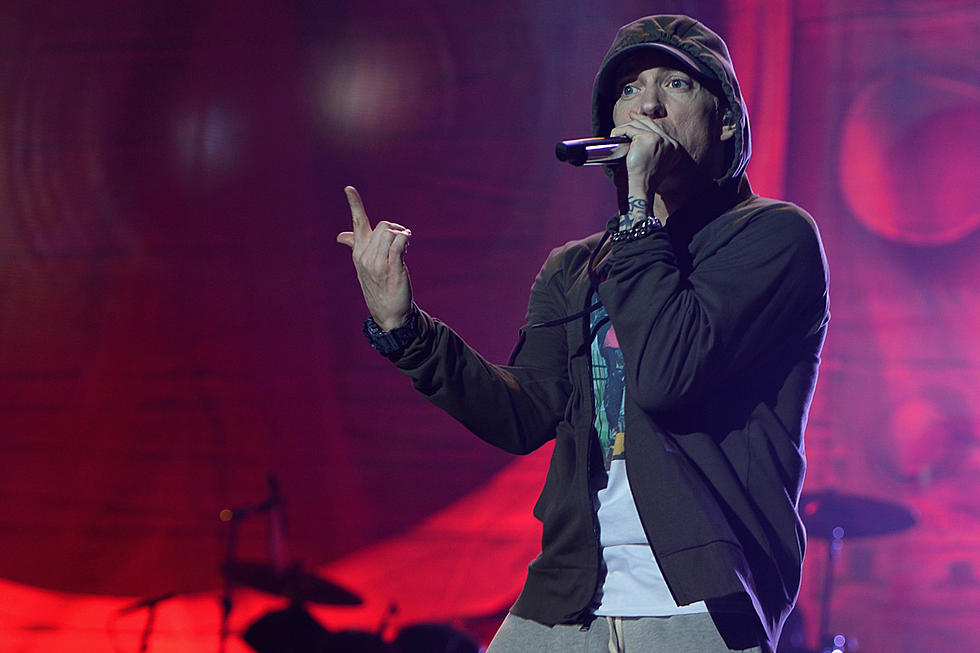 Celebrities Rally to Aid Harvey Victims + Eminem Blasts the President: Pop Bits