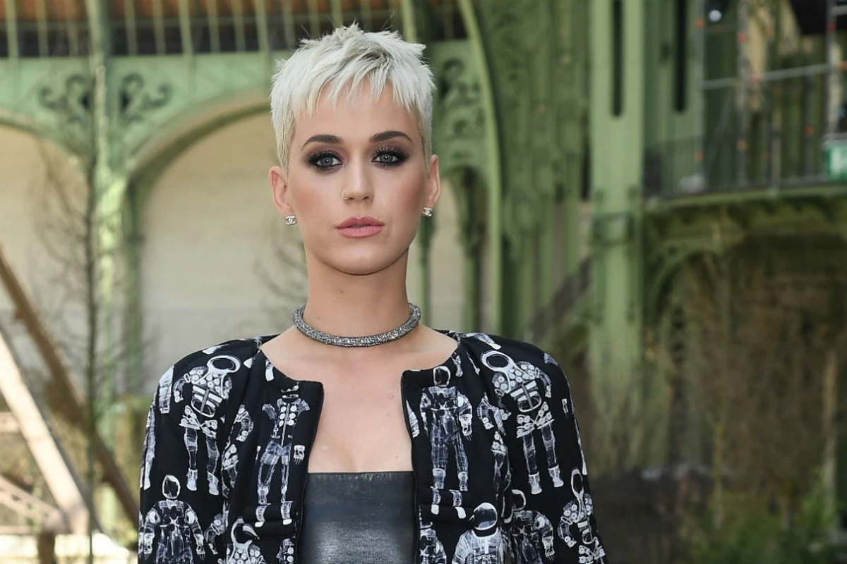 Katy Perry Holds Up Witness Tour After 'Unavoidable Production Delays'