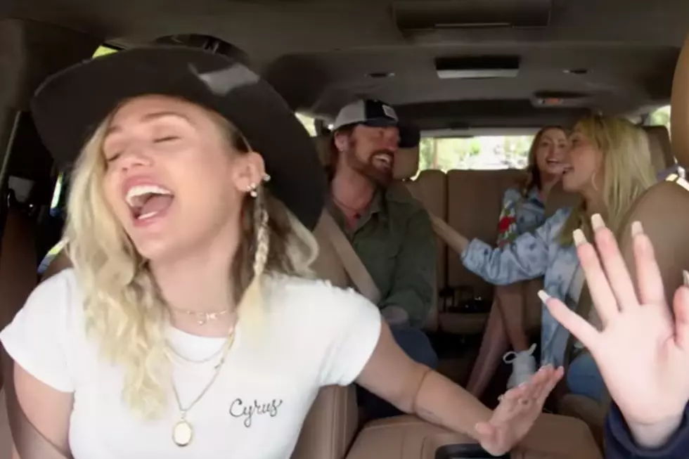 Miley Jams, Ariana Turns Green in New 'Carpool Karaoke' Trailer