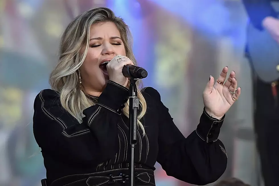 Kelly Clarkson Says She Lost &#8216;Millions&#8217; Over Keeping Name Off Dr. Luke Collab