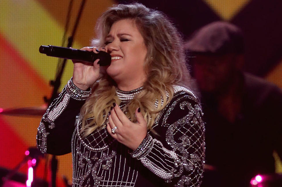 Kelly Clarkson to Wish Rochester a Merry Christmas
