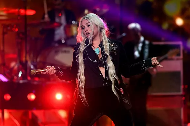 Kesha Covers Tom Petty&#8217;s &#8216;Into the Great Wide Open&#8217;