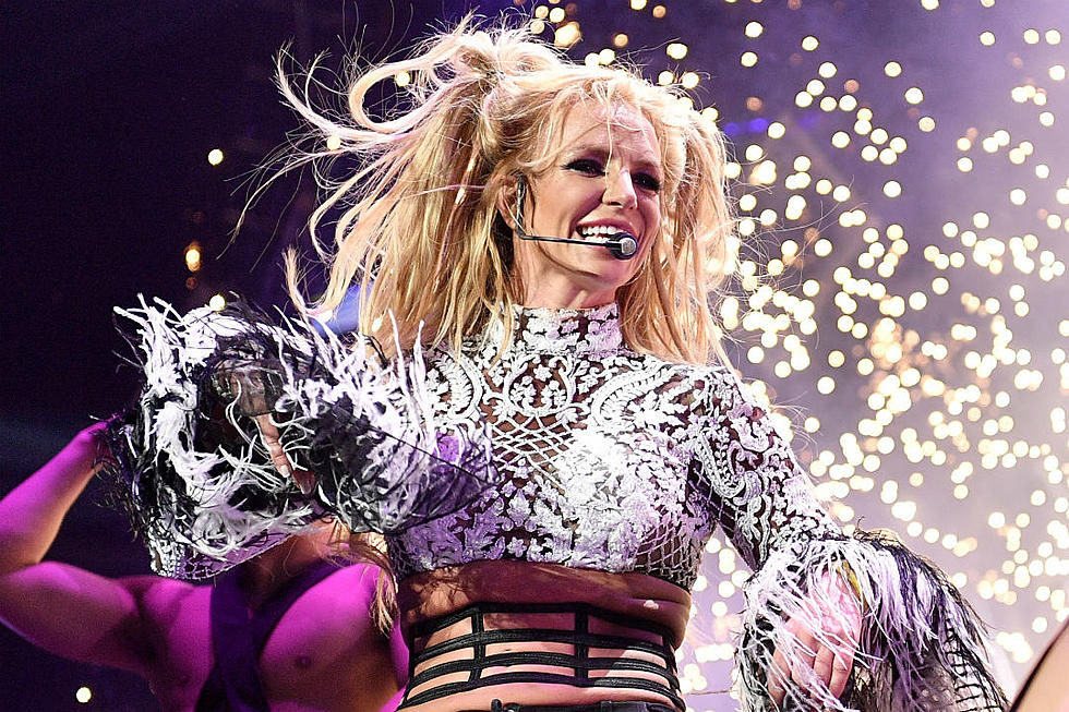 Britney Spears Cleans Up at 2017 Best of Las Vegas Awards