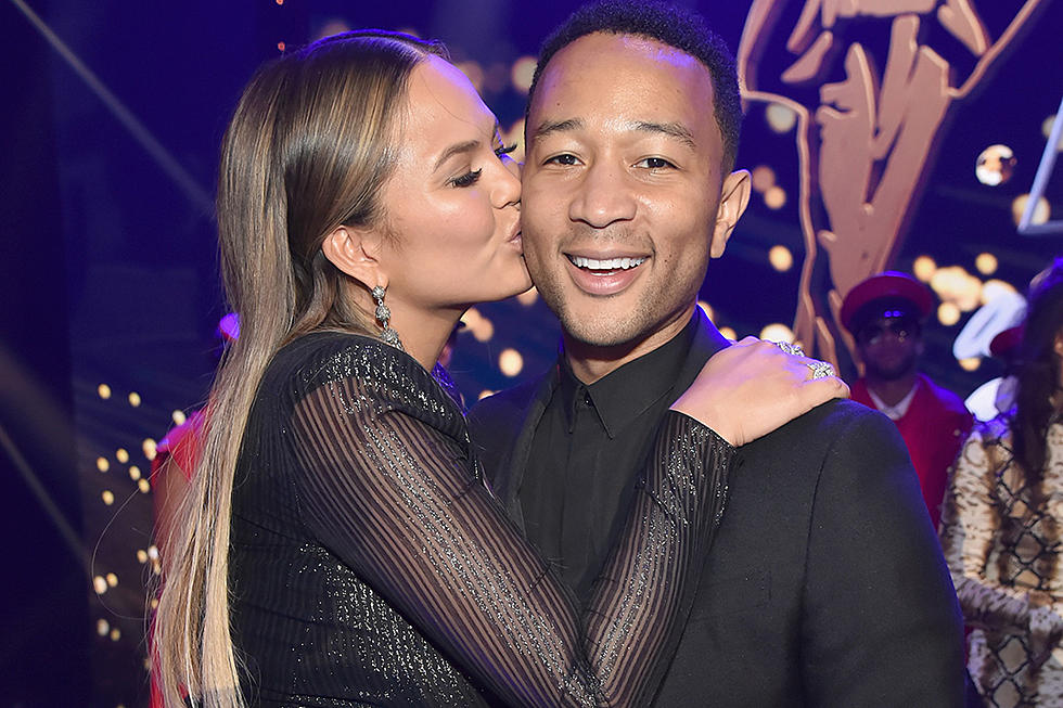 Chrissy Teigen to Solicit Baby Names on Twitter