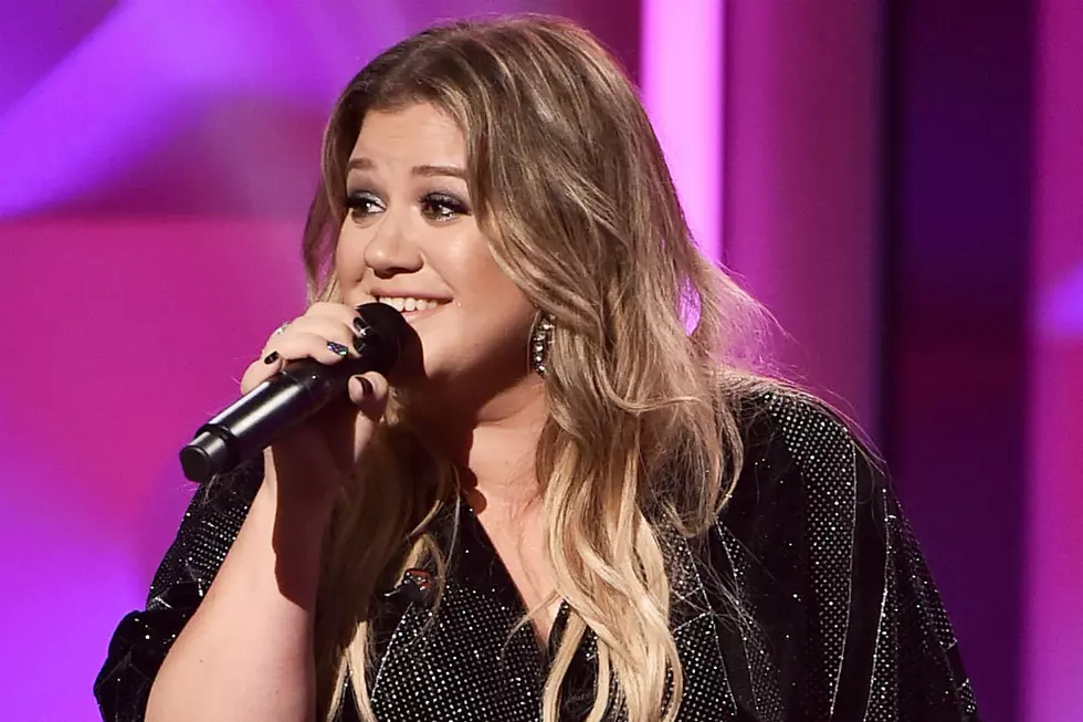 Which Rapper Is Kelly Clarkson Dying To Collaborate With?