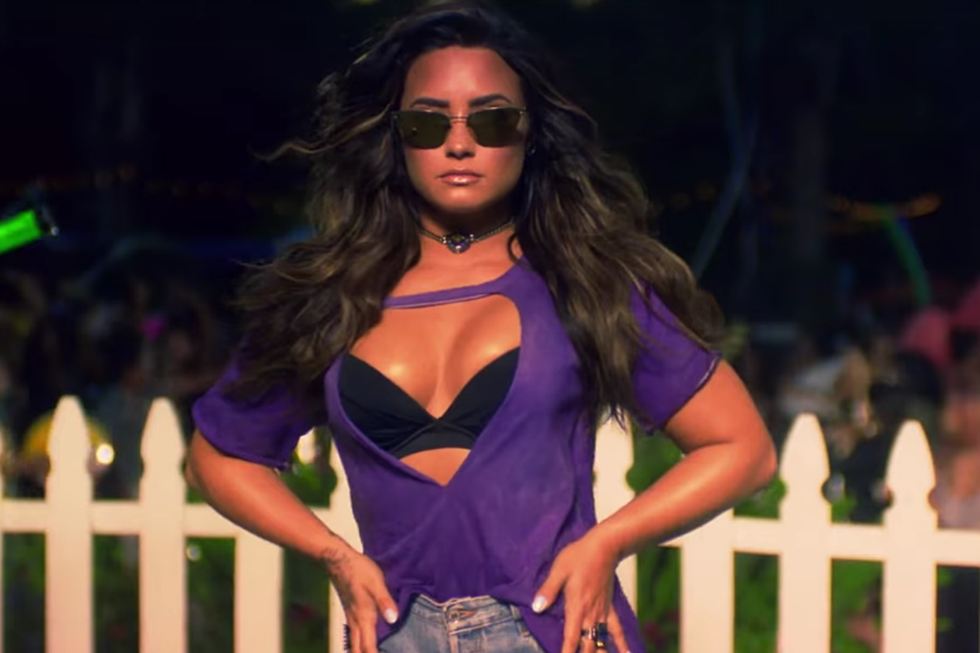 8. Demi Lovato's Blue Hair in "Sorry Not Sorry" Music Video - wide 6
