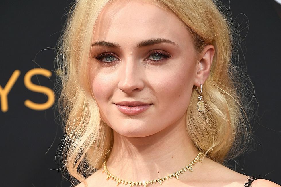 Sophie Turner Shows Off New Icy Blonde Hair